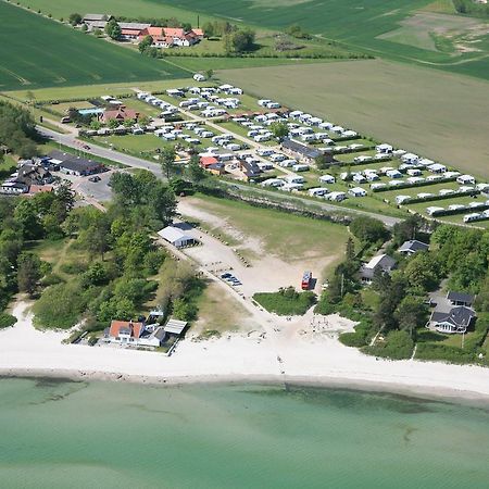 Saksild Strand Camping & Cottages Odder Exteriör bild